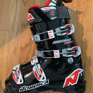 Nordica Dobermann Aggressor 130 Ski Boots